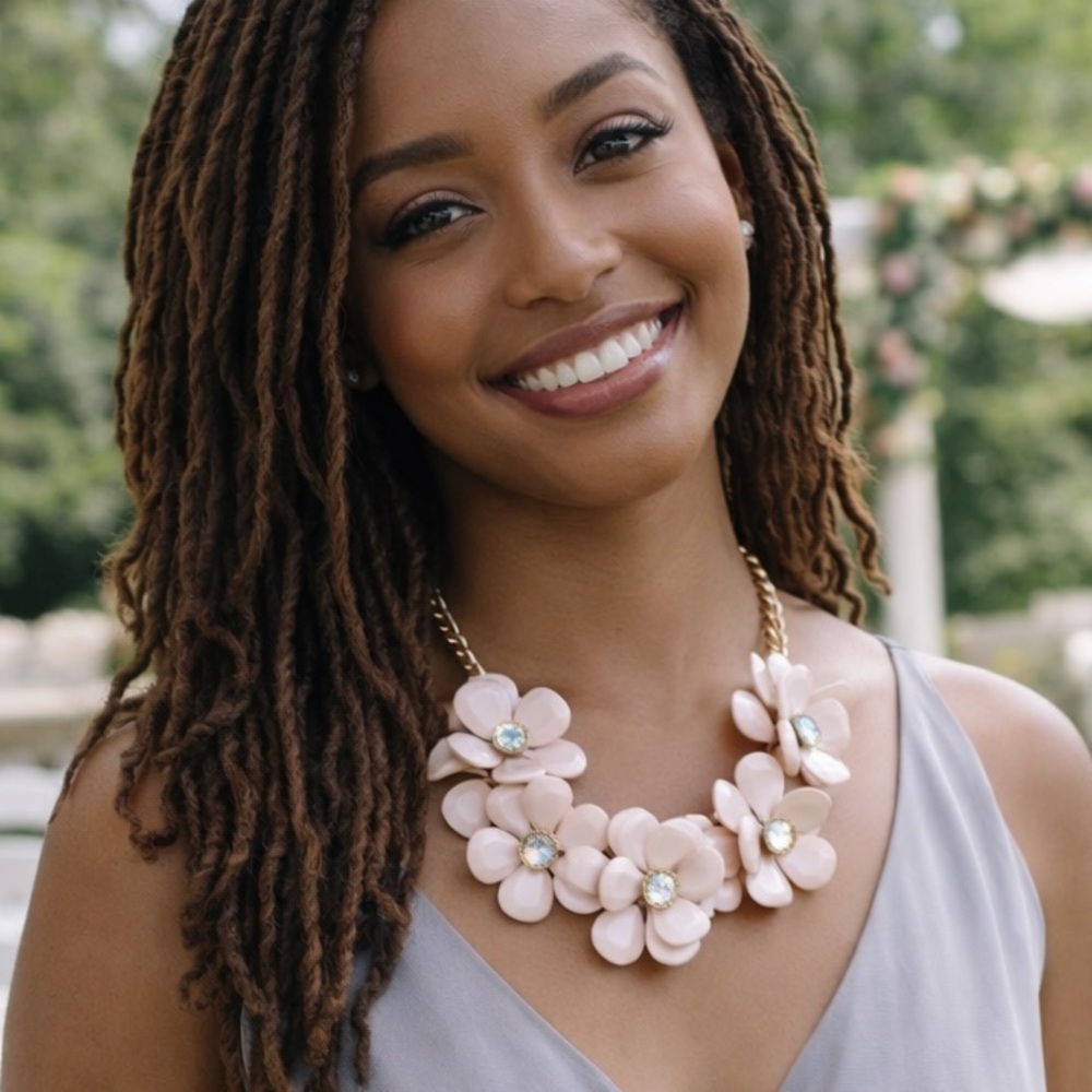 GV9 Blush Floral Statement Necklace
